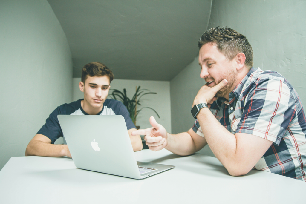 How best-of-breed benefits technology improves open enrollment communication